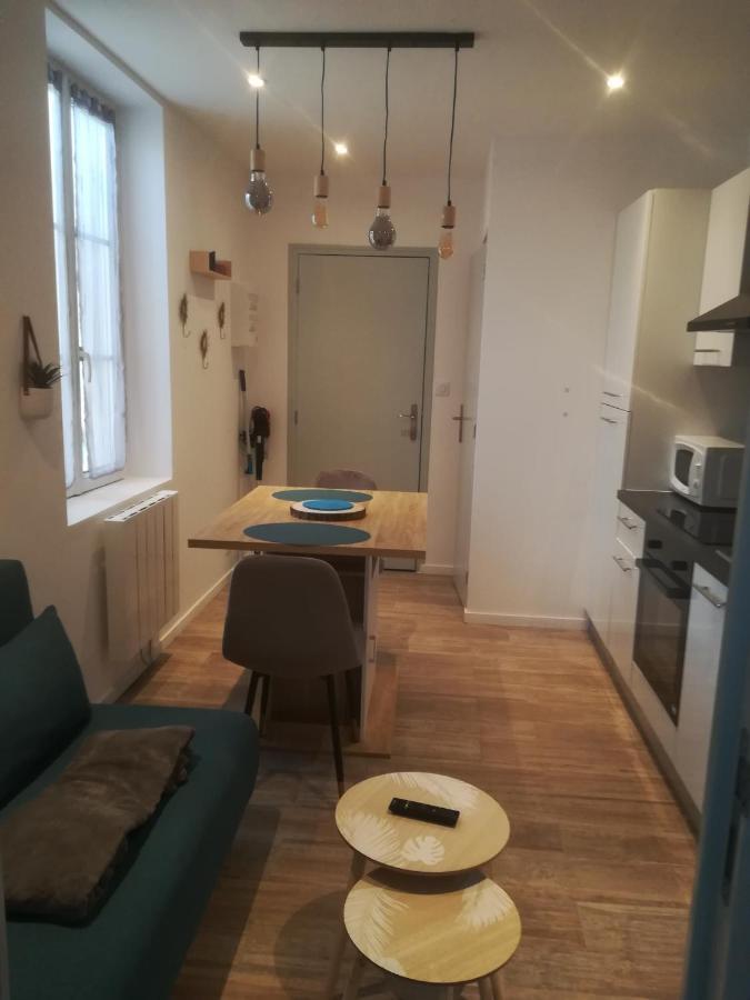 Appartement Calme Saint-Maixent-l'Ecole Bagian luar foto